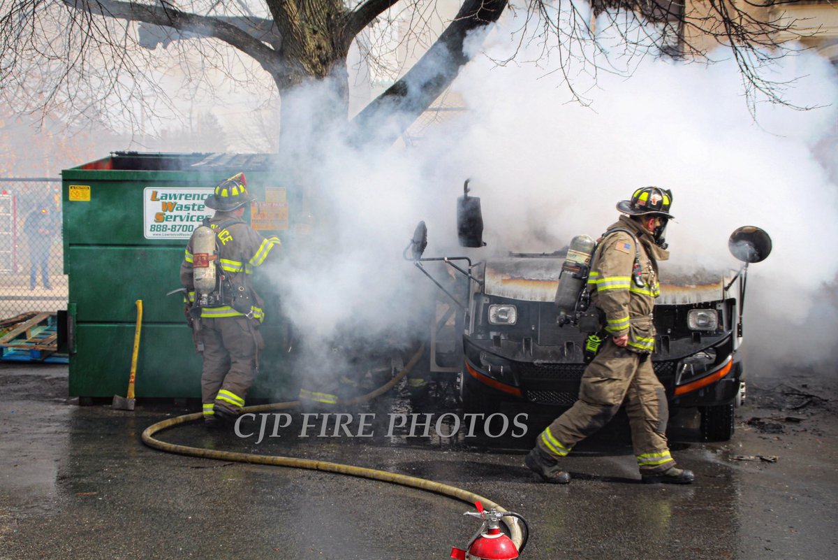 Providence Engine 11 & Ladder 5 work a bus fire at the West End Rec Center at 109 Bucklin St. Special signal Engine 8 to establish a water supply