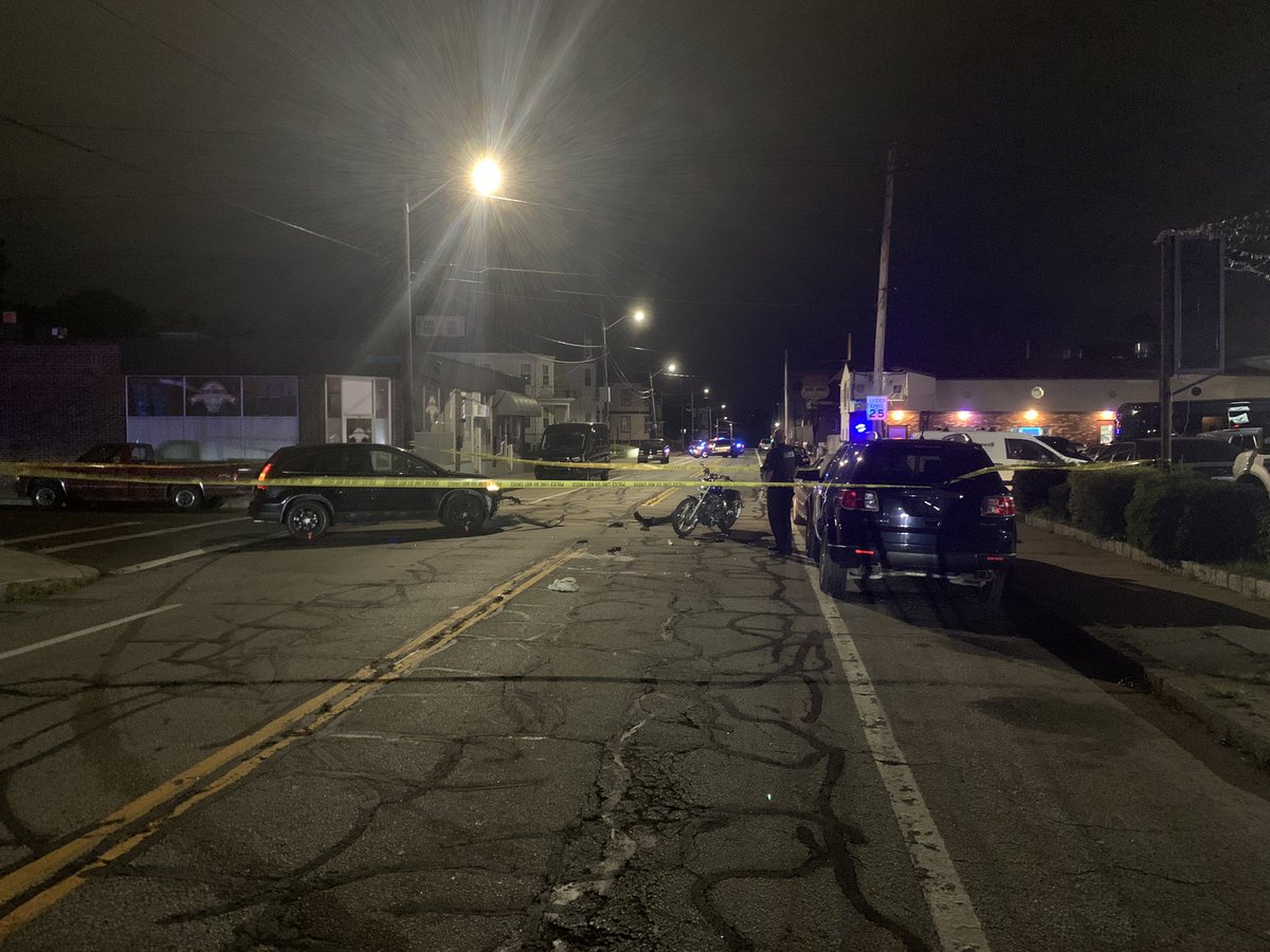 Reported motorcycle accident at the intersection of Waterman Ave and Anthony St in East Providence. Limited info at this time but am told by officers on scene that Accident Recon is on the way. 